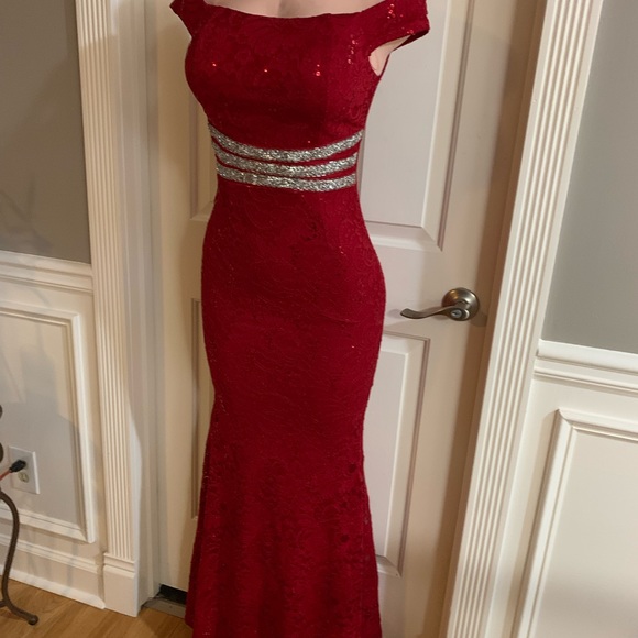 Women junior red lace sequins shoulder off maxi dress size (S) zipper back - Picture 6 of 13